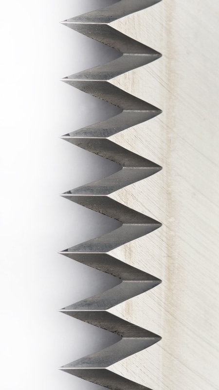 Gezahntes Messer im Detail Bild